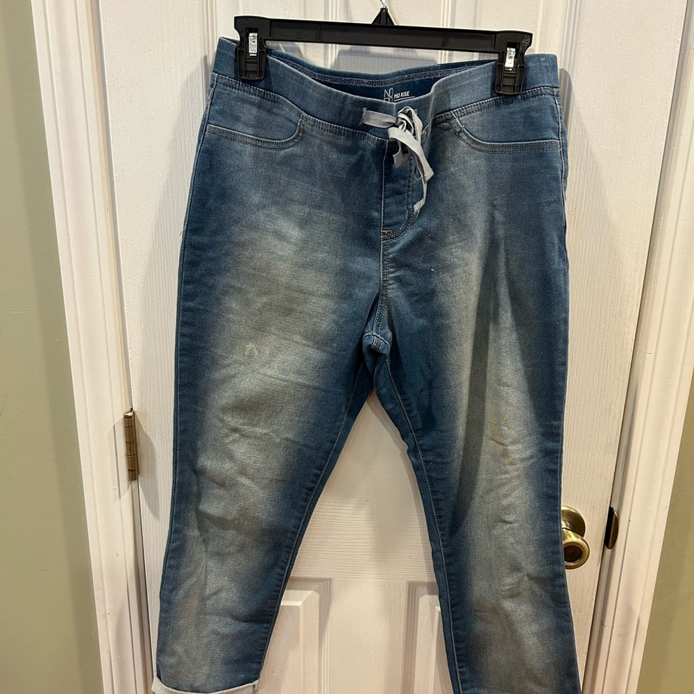 Junior’s Cropped Jeans